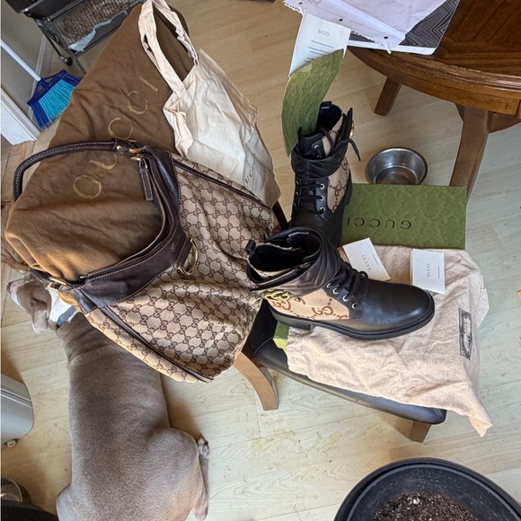 Gucci Tan and Black Shoulder Bag - Picture 10 of 11